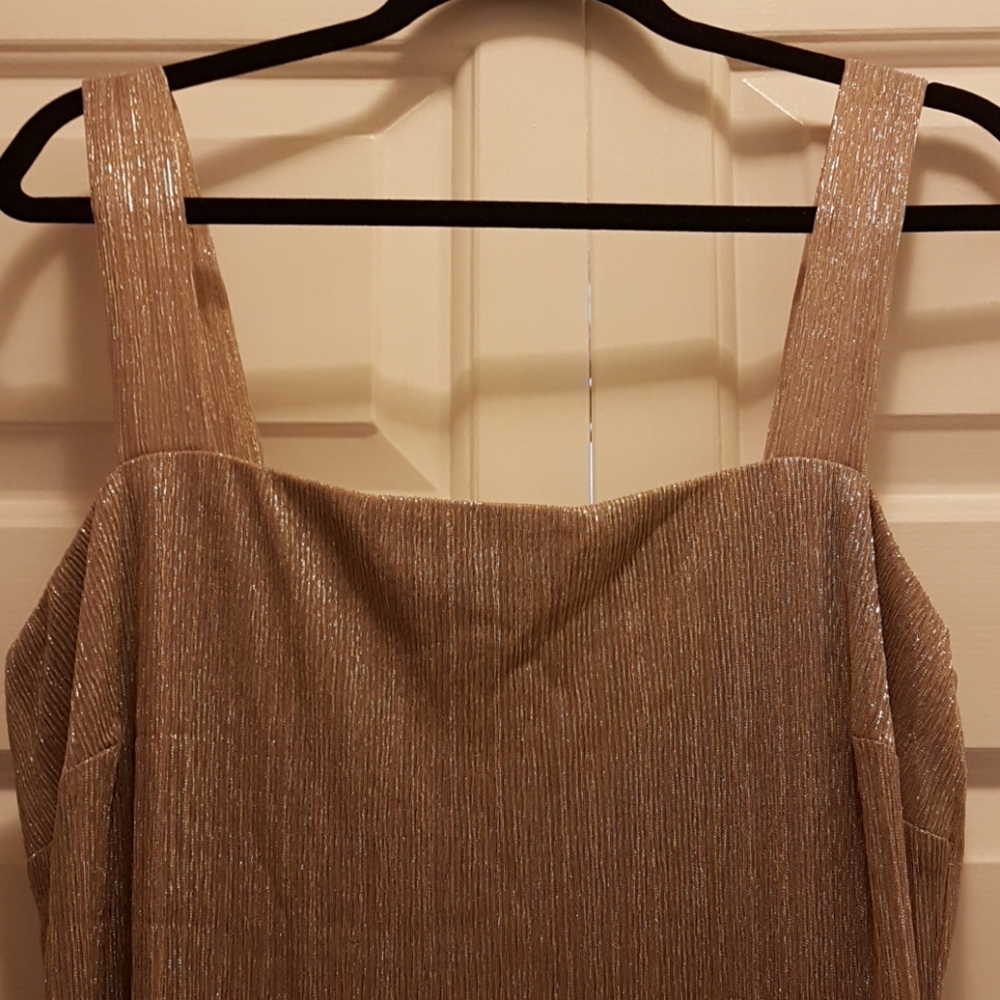 Dress - Picture 2 of 7